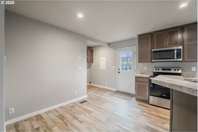 2560 Brown Rd, Salem, OR 97305 - Photo 10