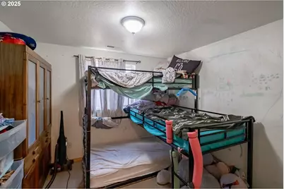 4560 Airport Ln, Sweet Home, OR 97386 - Photo 16