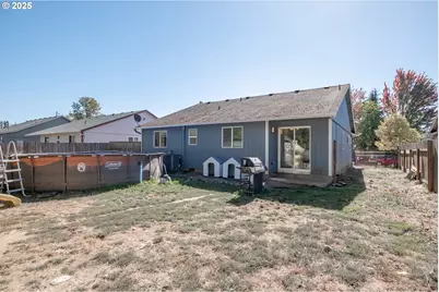 4560 Airport Ln, Sweet Home, OR 97386 - Photo 24