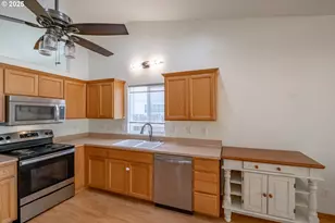 4560 Airport Ln, Sweet Home, OR 97386 - Photo 6