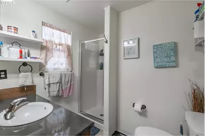 4560 Airport Ln, Sweet Home, OR 97386 - Photo 12