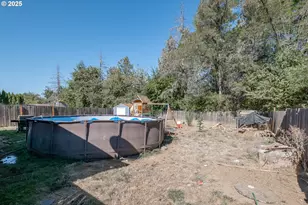 4560 Airport Ln, Sweet Home, OR 97386 - Photo 22