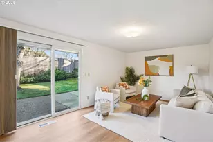 1208 SE 209th Ave, Gresham, OR 97030 - Photo 12