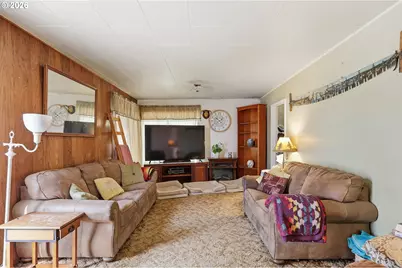 88687 Evers Rd, Elmira, OR 97437 - Photo 4