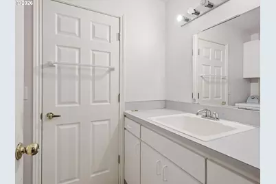 10822 SW 109th Ave, Portland, OR 97223 - Photo 32