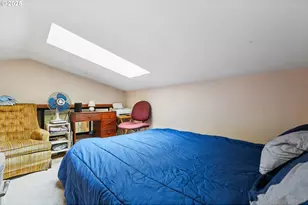 19609 NE Marine Dr, Portland, OR 97230 - Photo 20