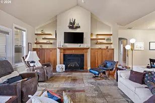 1588 W 12th Ave, Junction City, OR 97448 - Photo 8