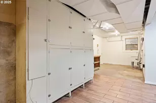 13223 SE Harold St, Portland, OR 97236 - Photo 42