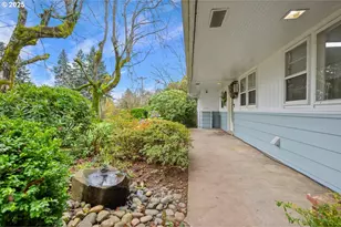 13223 SE Harold St, Portland, OR 97236 - Photo 8