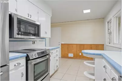 13223 SE Harold St, Portland, OR 97236 - Photo 14