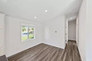 2780 34th St, Coos Bay, OR 97420 - Photo 14