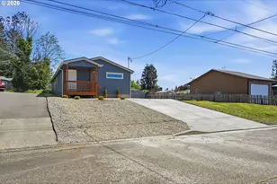 2780 34th St, Coos Bay, OR 97420 - Photo 28