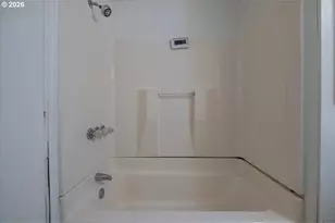 42069 Cut-Off Dr, Lebanon, OR 97355 - Photo 30