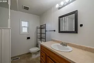 42069 Cut-Off Dr, Lebanon, OR 97355 - Photo 22