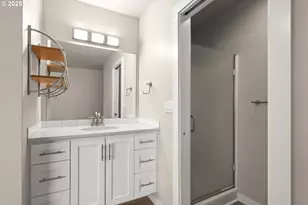 6233 Meridian Cir, West Linn, OR 97068 - Photo 20