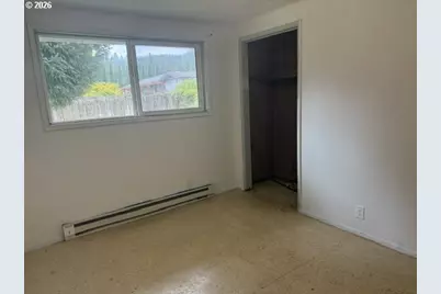 11766 Walnut Ave, Mapleton, OR 97453 - Photo 8
