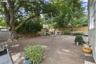 8435 SW 11th Ave, Portland, OR 97219 - Photo 44