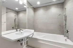 8435 SW 11th Ave, Portland, OR 97219 - Photo 32