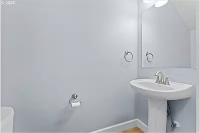 211 Silver St #2i, Silverton, OR 97381 - Photo 14