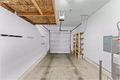 211 Silver St #2i, Silverton, OR 97381 - Photo 16