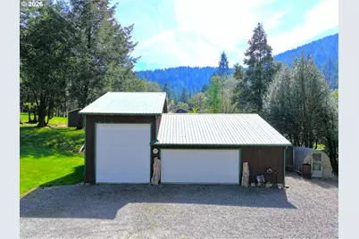 1008 Winchuck River Rd, Brookings, OR 97415 - Photo 34