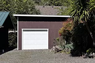 1008 Winchuck River Rd, Brookings, OR 97415 - Photo 36