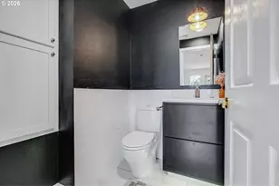 610 SW Primrose St, Portland, OR 97219 - Photo 8