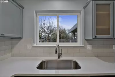 340 54th St, Springfield, OR 97478 - Photo 10