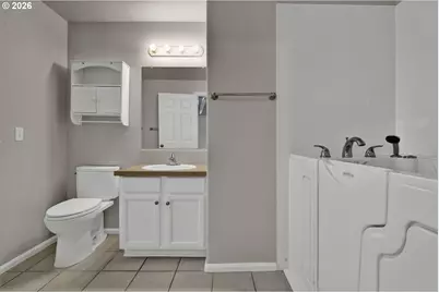 340 54th St, Springfield, OR 97478 - Photo 24