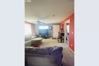 807 Callahan Dr, Roseburg, OR 97471 - Photo 8