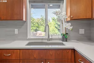 2042 Lincoln St, Eugene, OR 97401 - Photo 10