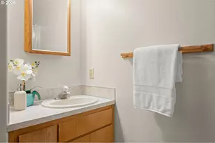 2042 Lincoln St, Eugene, OR 97401 - Photo 26