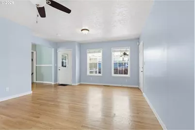 5226 N Amherst St, Portland, OR 97203 - Photo 14