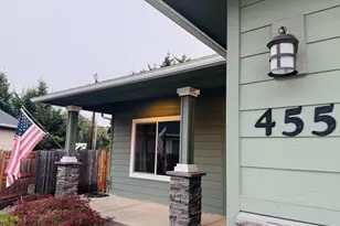 455 SE Woody Ct, Myrtle Creek, OR 97457 - Photo 2