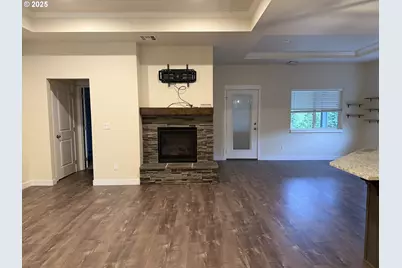 455 SE Woody Ct, Myrtle Creek, OR 97457 - Photo 8