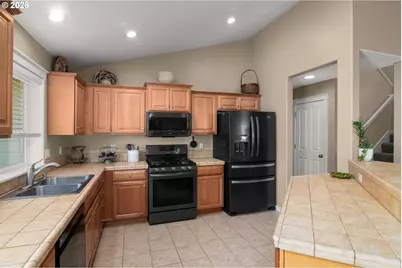 6099 SE Lois St, Hillsboro, OR 97129 - Photo 16