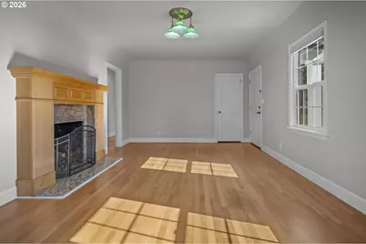 1815 SW Sunset Blvd, Portland, OR 97239 - Photo 4