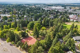 6356 NE Durham Ave, Portland, OR 97211 - Photo 32