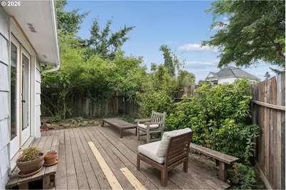 6356 NE Durham Ave, Portland, OR 97211 - Photo 26