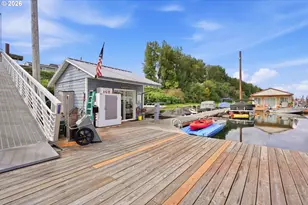 18305 NE Marine Dr, Portland, OR 97230 - Photo 32