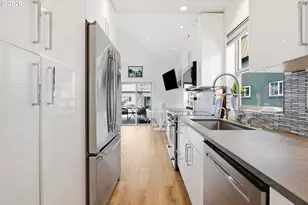 18305 NE Marine Dr, Portland, OR 97230 - Photo 10