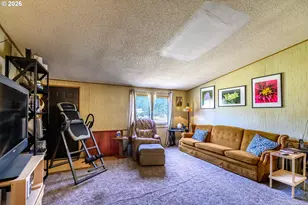 36900 Hills Creek Rd, Springfield, OR 97478 - Photo 12