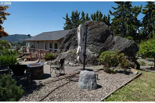 445 Rolling Hills Rd, Roseburg, OR 97471 - Photo 2