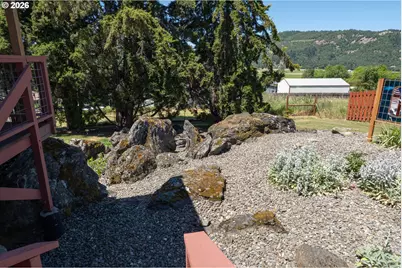 445 Rolling Hills Rd, Roseburg, OR 97471 - Photo 34