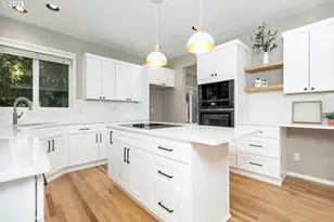 2011 NW New Hope Ct, Portland, OR 97229 - Photo 12