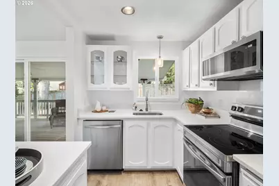 11560 SW Timothy Pl, Portland, OR 97223 - Photo 14