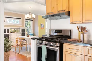 3740 SE Main St, Portland, OR 97214 - Photo 24