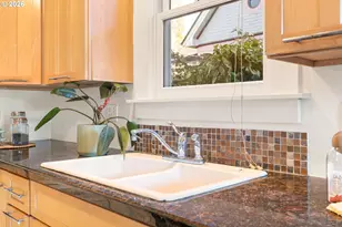 3740 SE Main St, Portland, OR 97214 - Photo 20