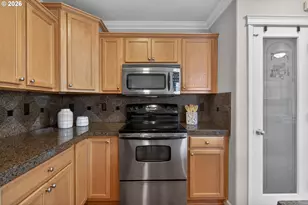 12619 SE Foster Rd, Portland, OR 97236 - Photo 12