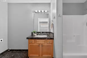 12619 SE Foster Rd, Portland, OR 97236 - Photo 32